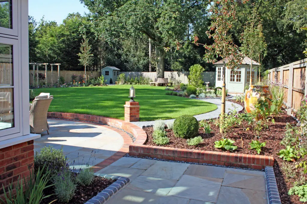 Garden of curves - after the build image 7