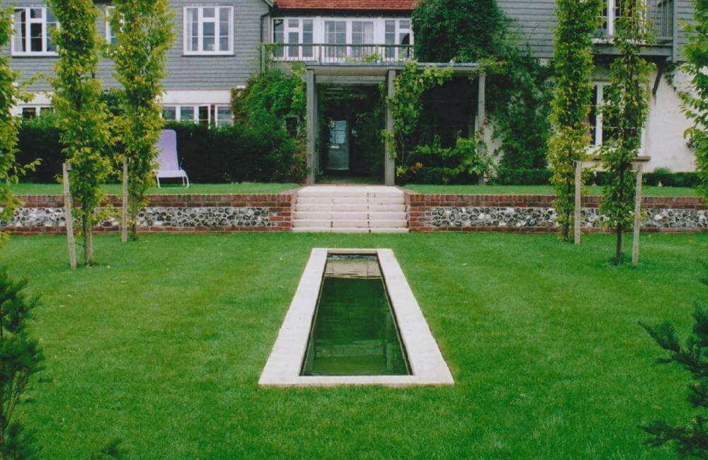 Contemporary Country Garden - water feature